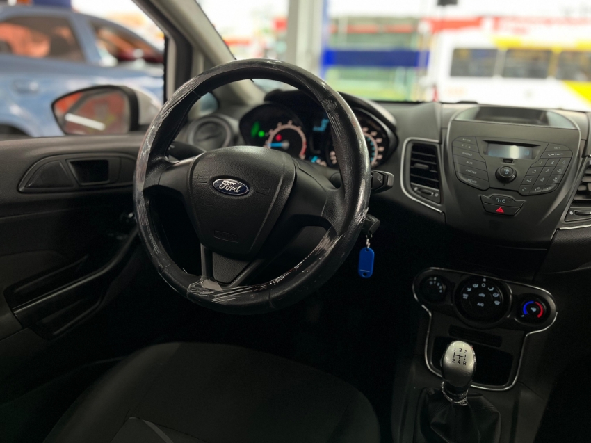 Ford New Fiesta 1.5 16V 2015