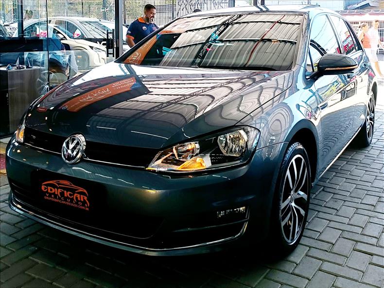 VOLKSWAGEN GOLF 2015