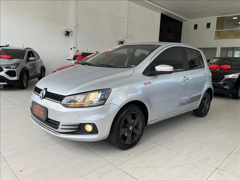 VOLKSWAGEN FOX 2016