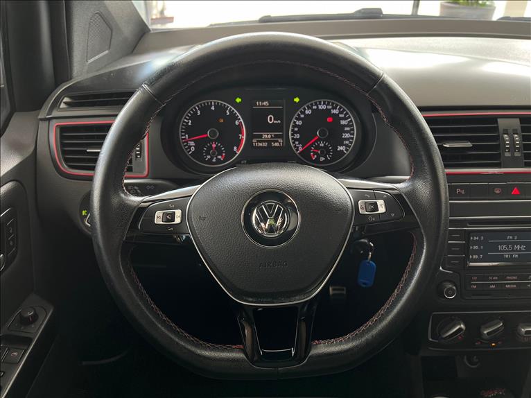 VOLKSWAGEN FOX 2016