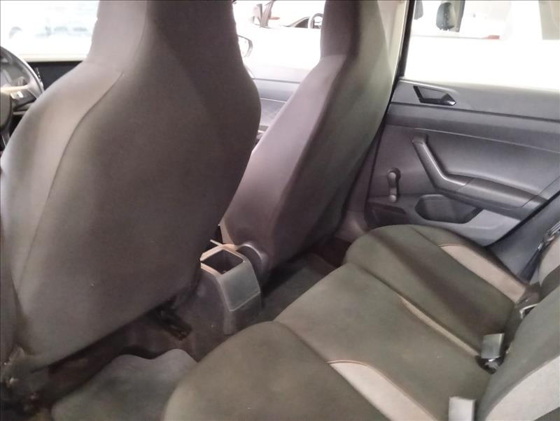 VOLKSWAGEN POLO 2024