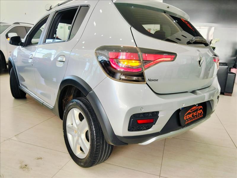 RENAULT SANDERO 2023