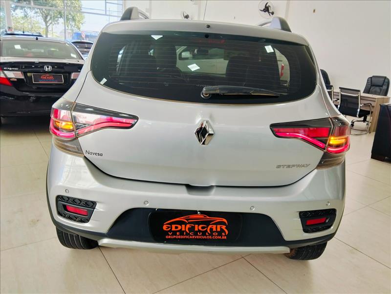 RENAULT SANDERO 2023