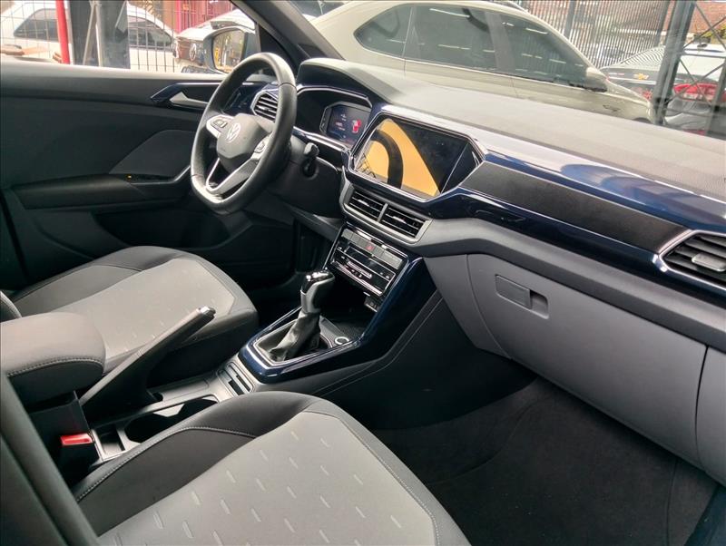 VOLKSWAGEN T-CROSS 2024