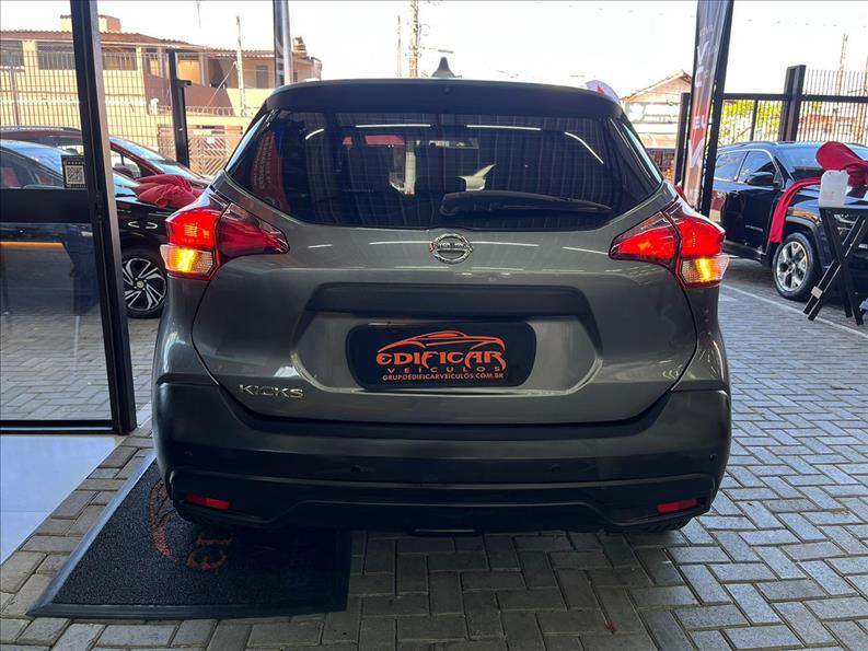 NISSAN KICKS 2020