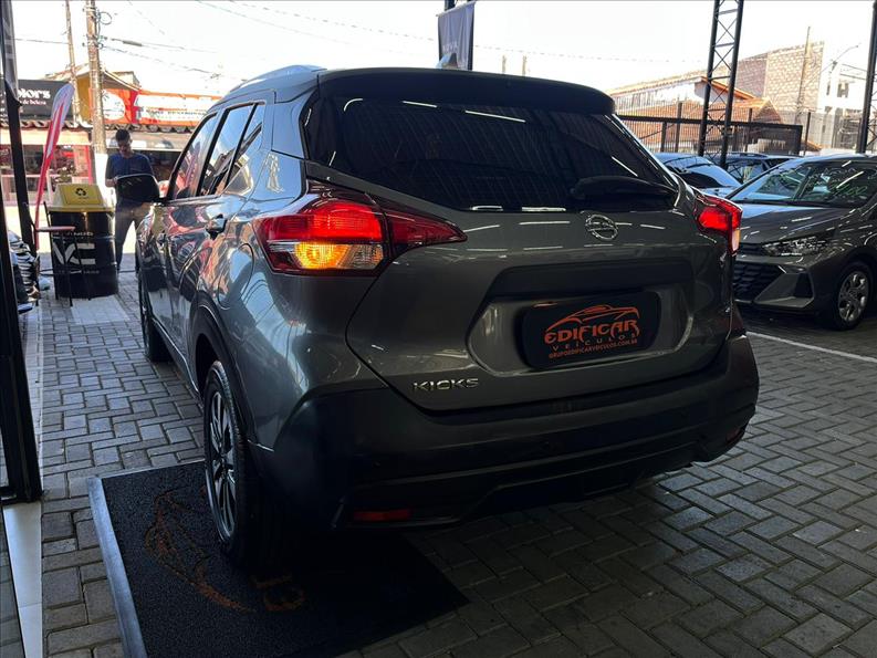 NISSAN KICKS 2020