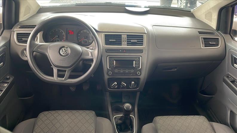 VOLKSWAGEN FOX 2016