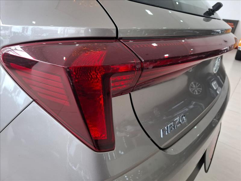 HYUNDAI HB20 2025