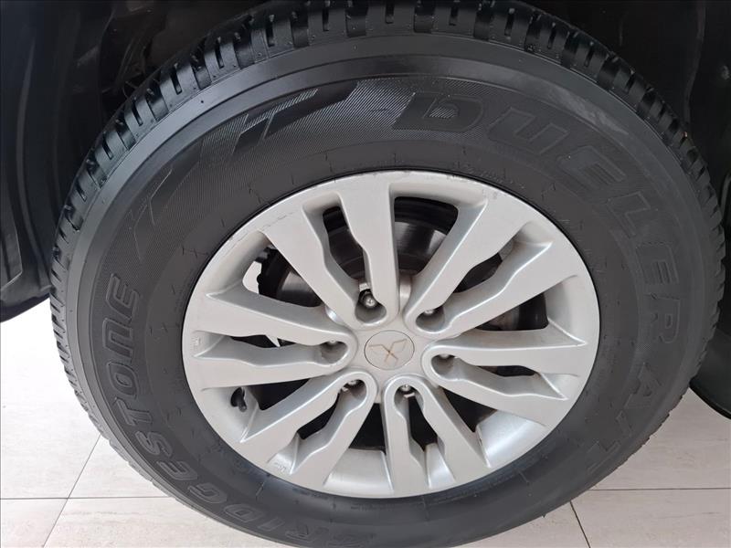 MITSUBISHI PAJERO DAKAR 2015