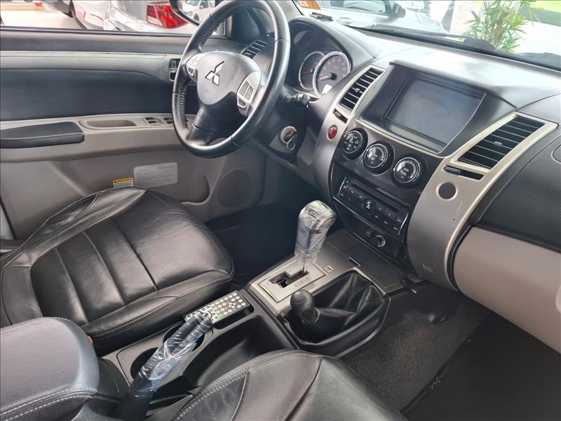 MITSUBISHI PAJERO DAKAR 2015