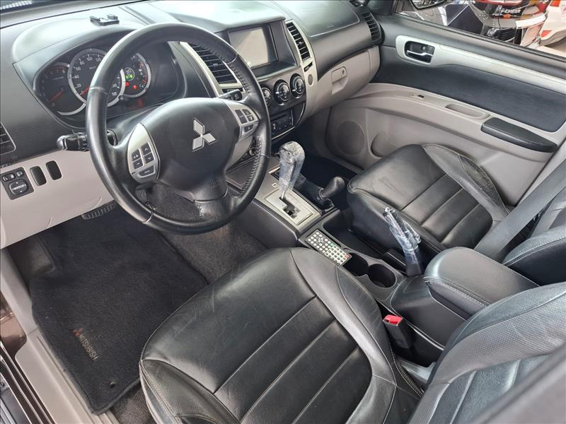 MITSUBISHI PAJERO DAKAR 2015