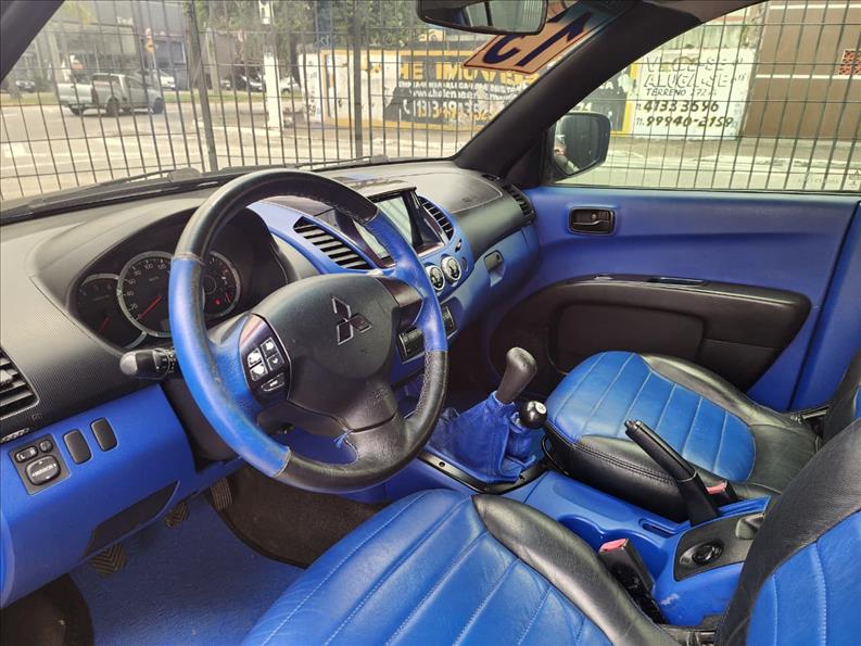 MITSUBISHI L200 TRITON 2013