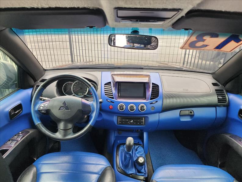 MITSUBISHI L200 TRITON 2013