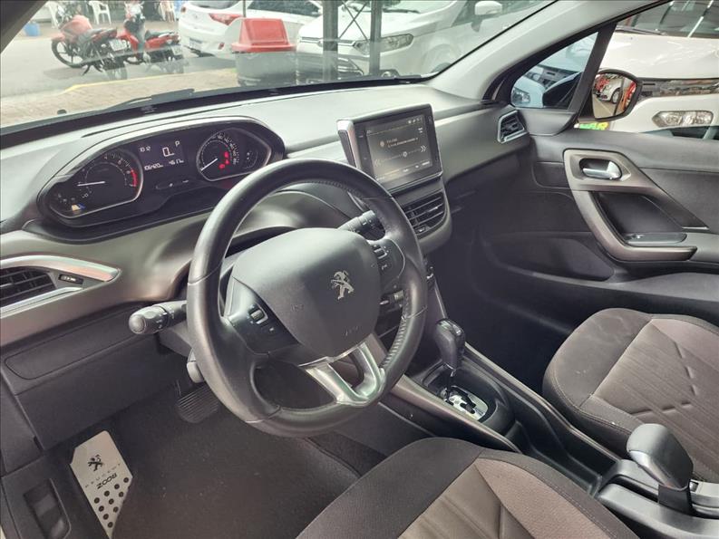 PEUGEOT 2008 2019