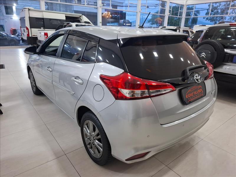 TOYOTA YARIS 2020
