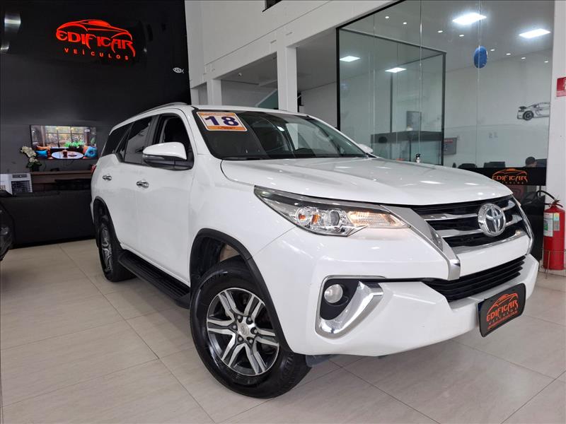 TOYOTA HILUX 2018
