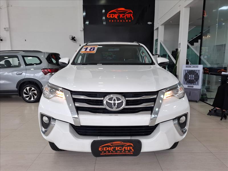 TOYOTA HILUX 2018