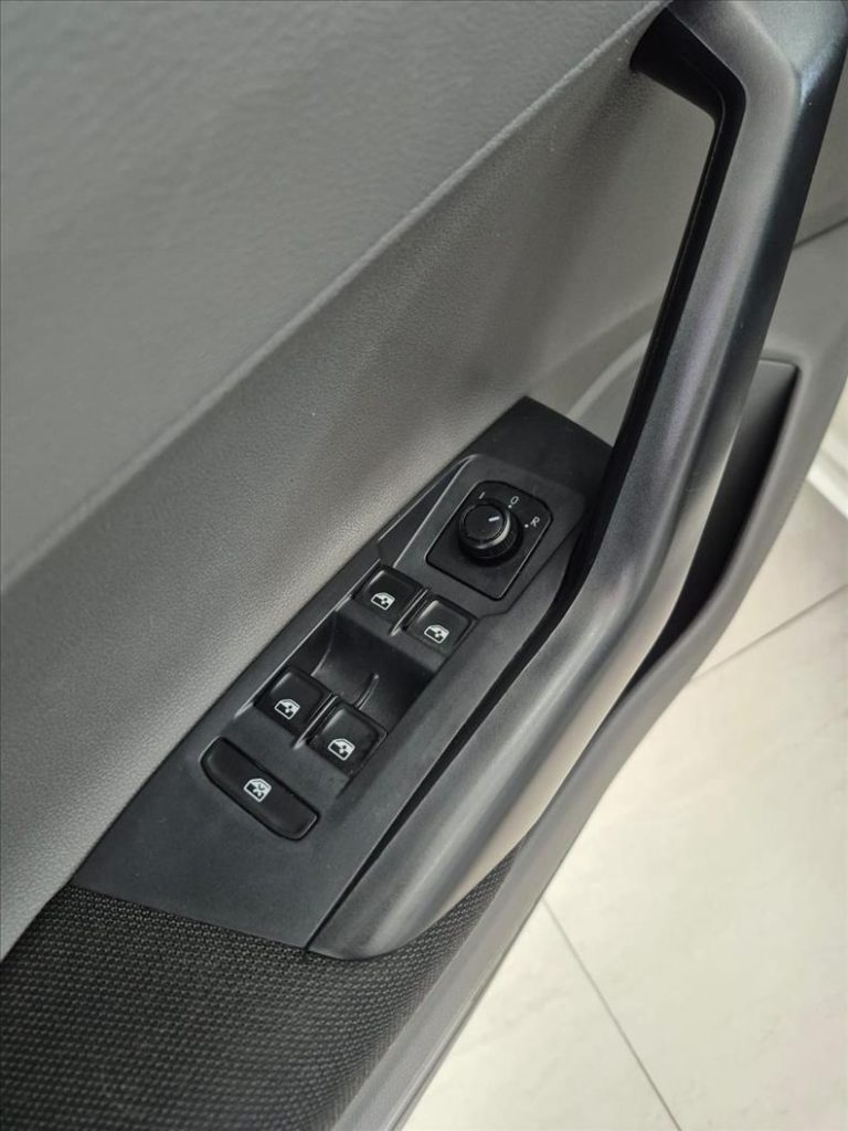 VOLKSWAGEN POLO 2019