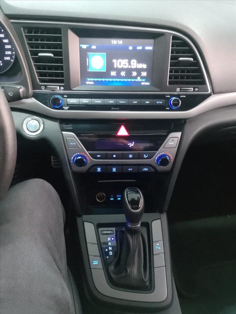 HYUNDAI ELANTRA 2017