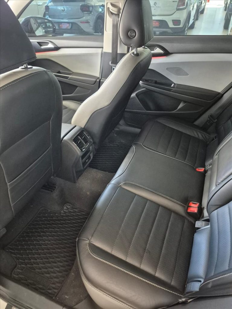 VOLKSWAGEN TAOS 2022