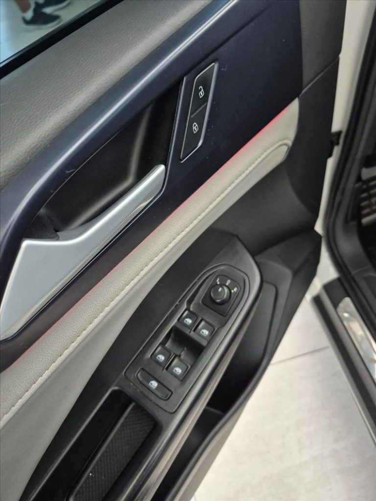 VOLKSWAGEN TAOS 2022