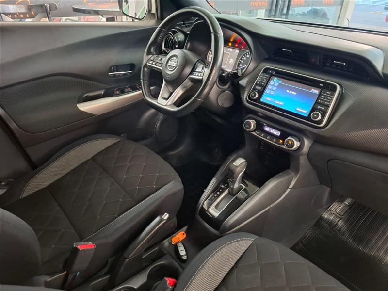 NISSAN KICKS 2017