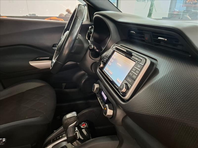 NISSAN KICKS 2017