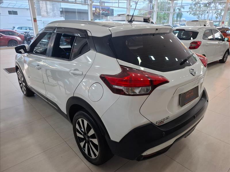 NISSAN KICKS 2017