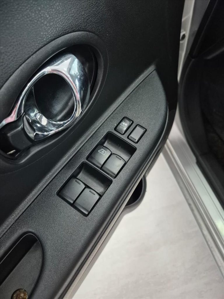 NISSAN MARCH 2020