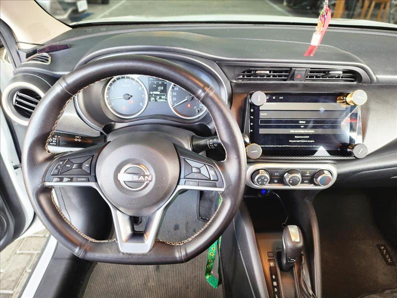 NISSAN KICKS 2024