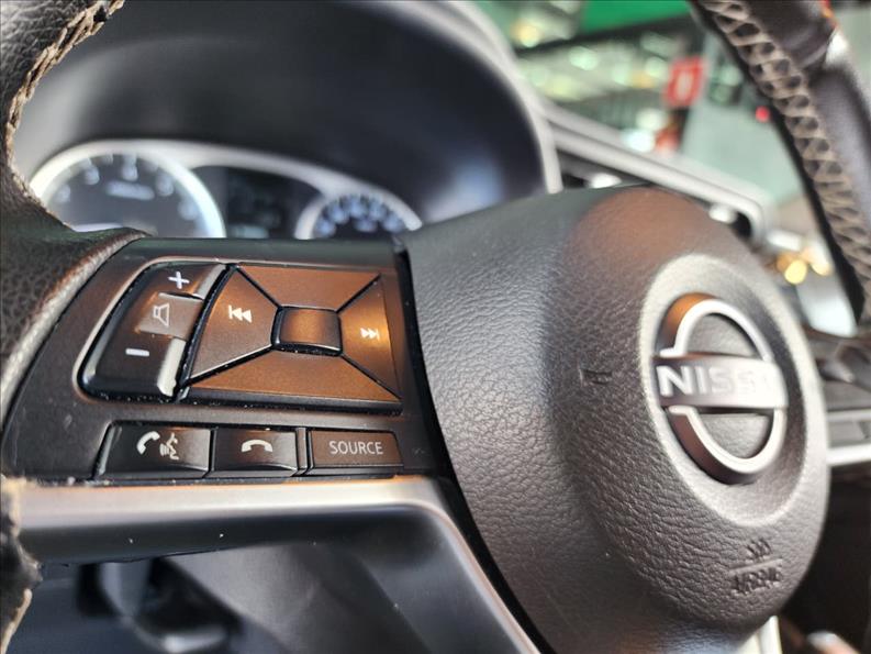 NISSAN KICKS 2024