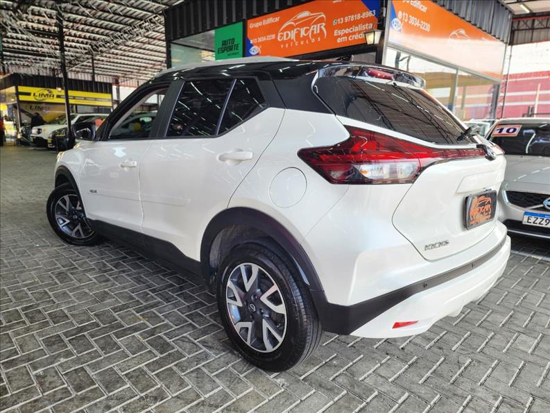 NISSAN KICKS 2024