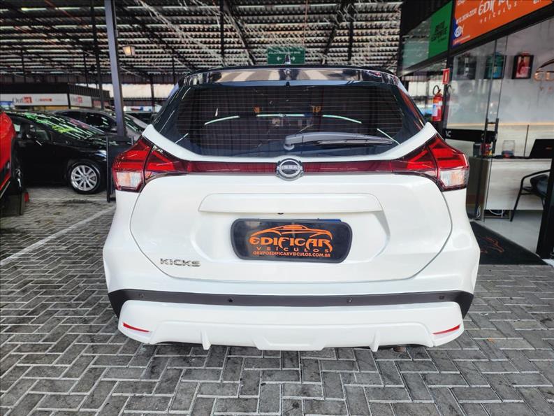 NISSAN KICKS 2024