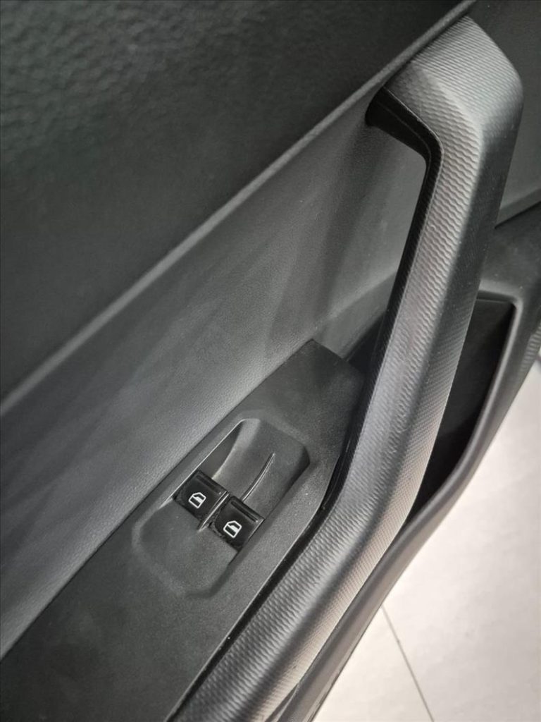 VOLKSWAGEN POLO 2025