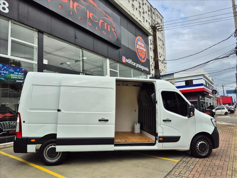 RENAULT MASTER 2026