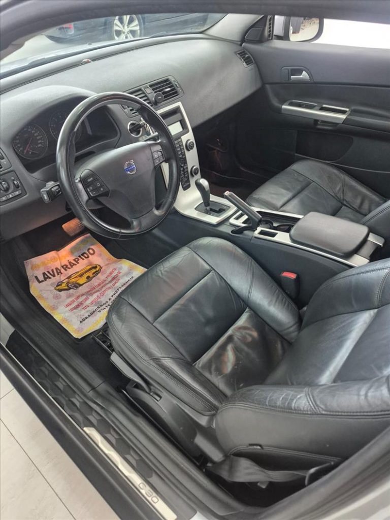 VOLVO C30 2010