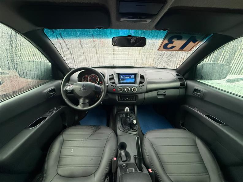MITSUBISHI L200 TRITON 2013