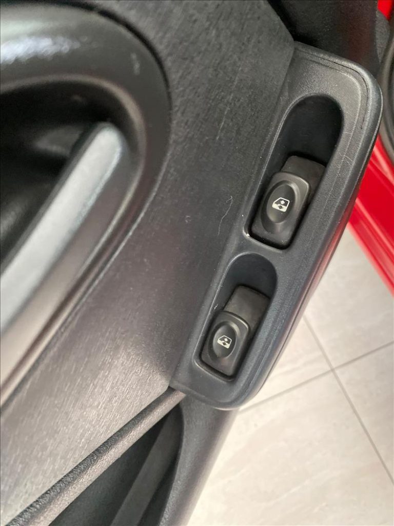 RENAULT CLIO 2014