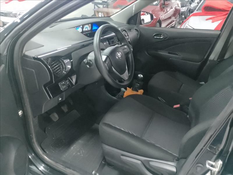 TOYOTA ETIOS 2018
