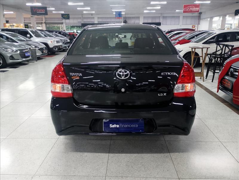 TOYOTA ETIOS 2018