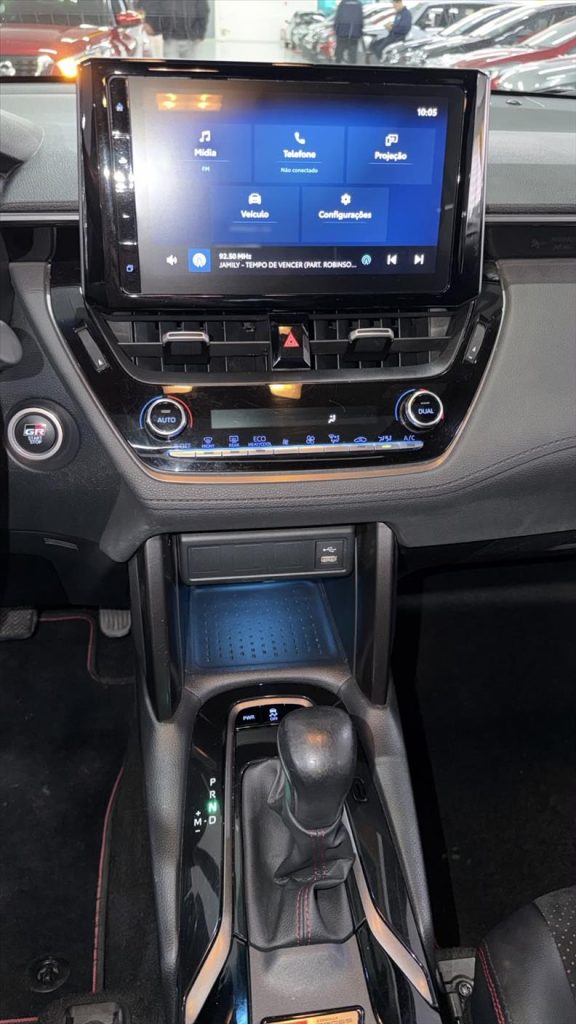 TOYOTA COROLLA CROSS 2024