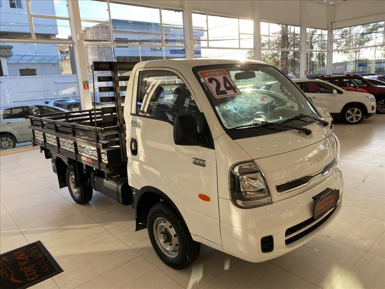 KIA BONGO 2024