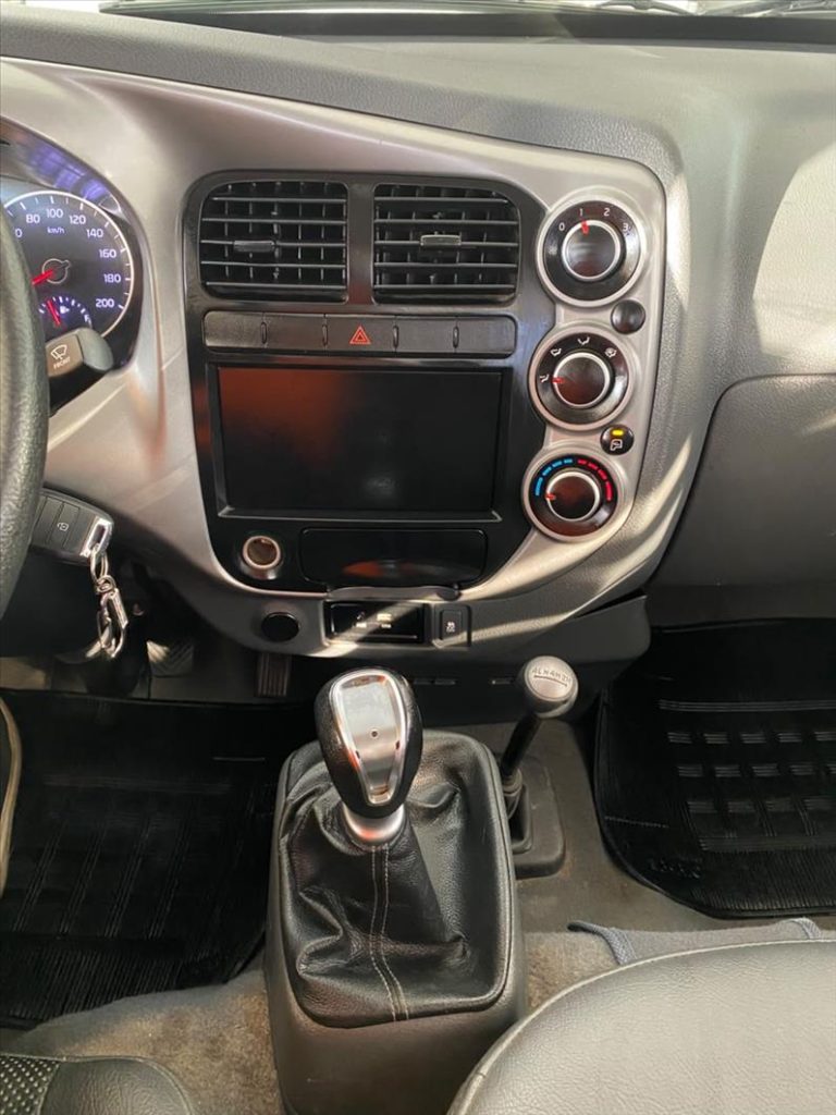 KIA BONGO 2024