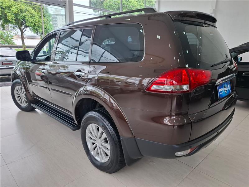 MITSUBISHI PAJERO DAKAR 2015
