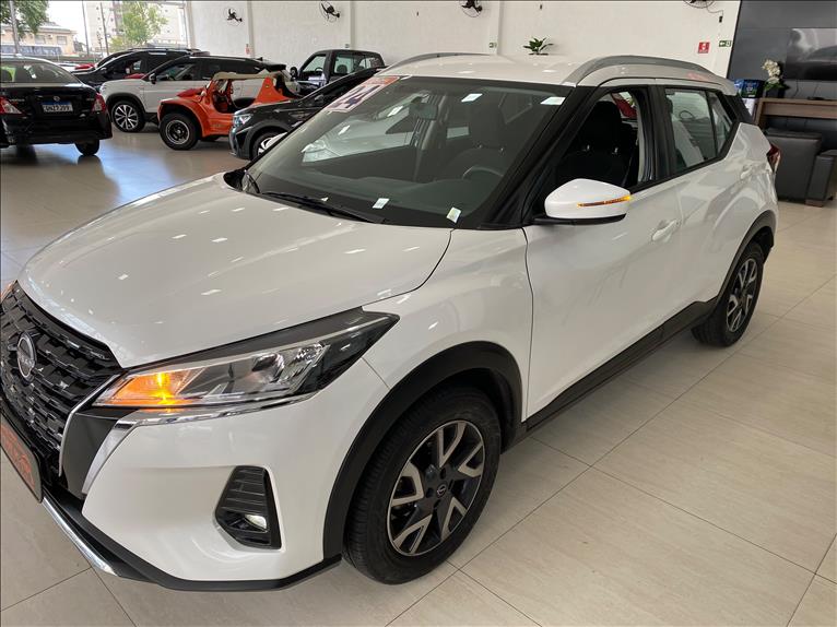 NISSAN KICKS 2024