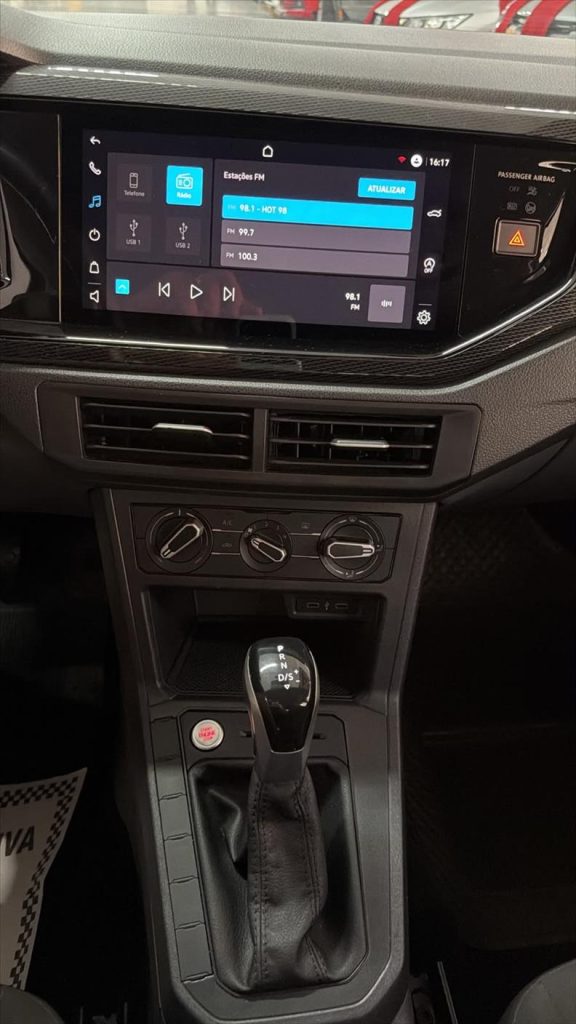 VOLKSWAGEN POLO 2024