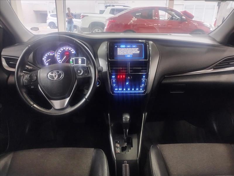 TOYOTA YARIS 2023