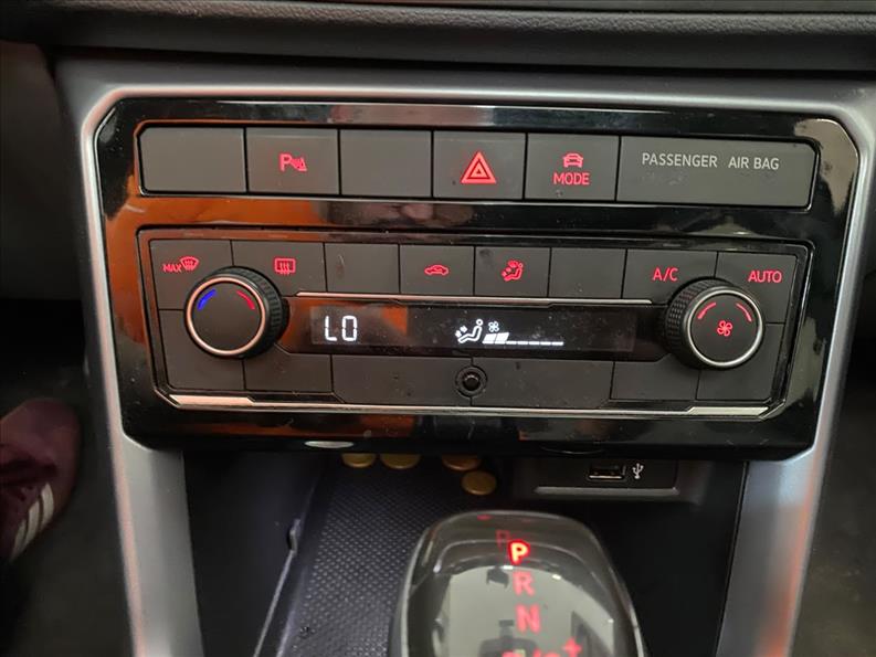 VOLKSWAGEN T-CROSS 2020