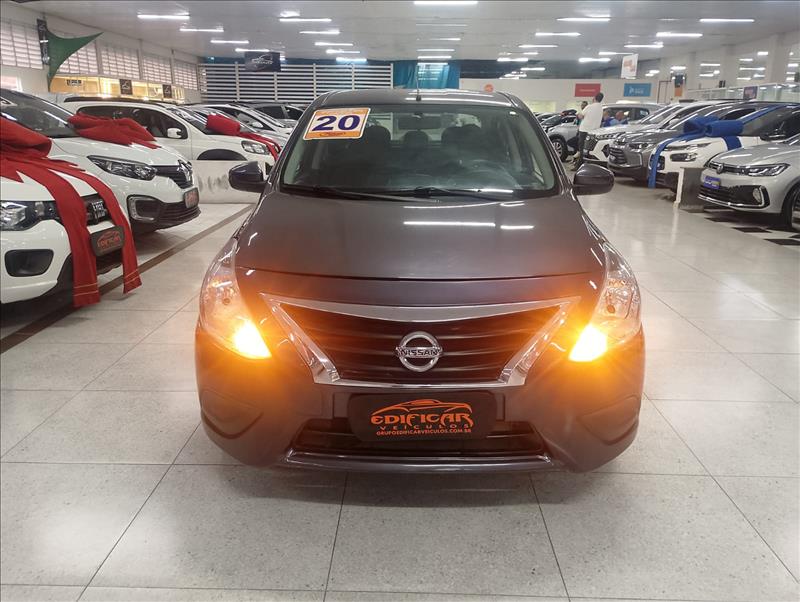 NISSAN VERSA 2020