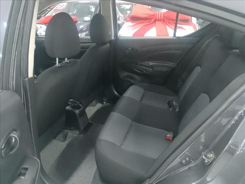 NISSAN VERSA 2020
